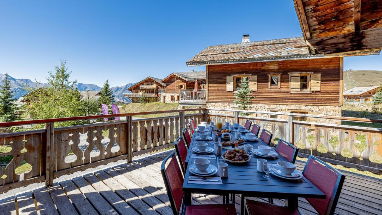 Madame Vacances Les Chalets De L'Altiport Alpe d'Huez Eksteriør billede