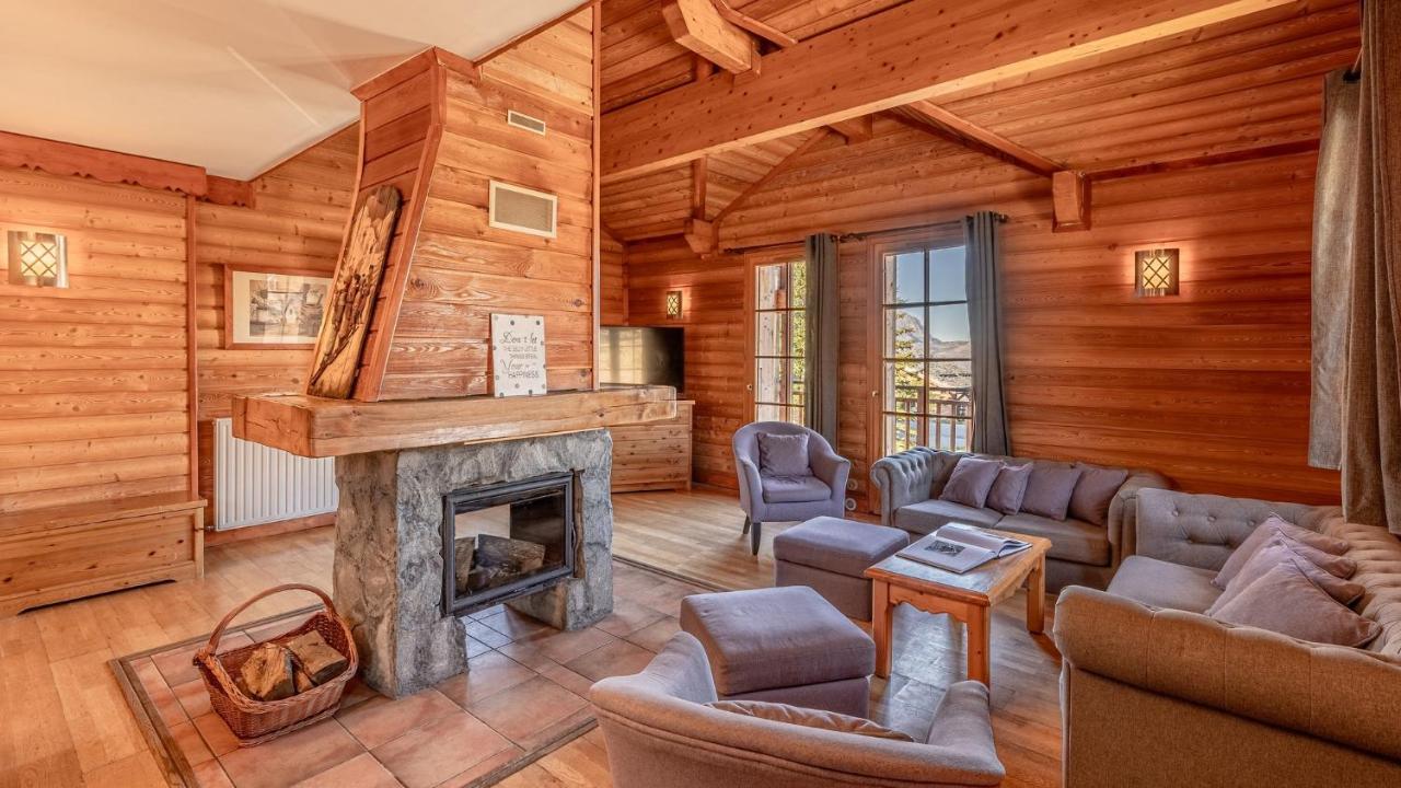 Madame Vacances Les Chalets De L'Altiport Alpe d'Huez Eksteriør billede