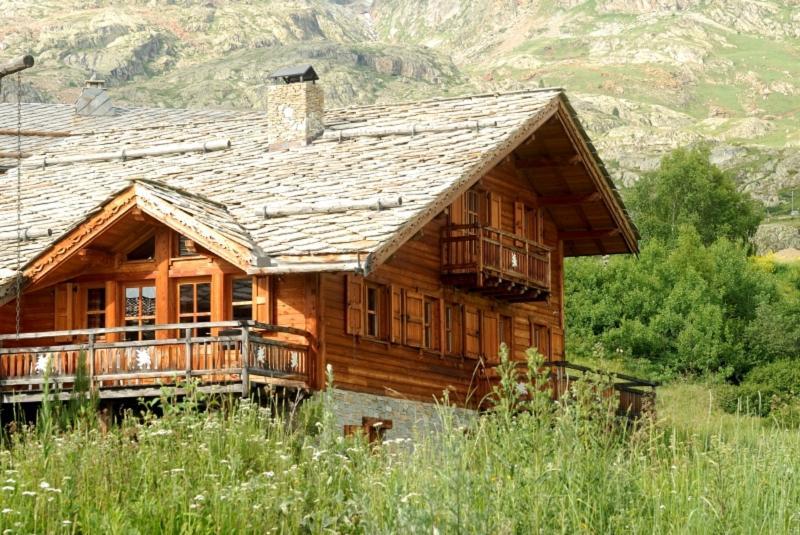 Madame Vacances Les Chalets De L'Altiport Alpe d'Huez Eksteriør billede