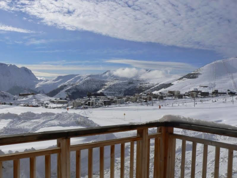 Madame Vacances Les Chalets De L'Altiport Alpe d'Huez Eksteriør billede